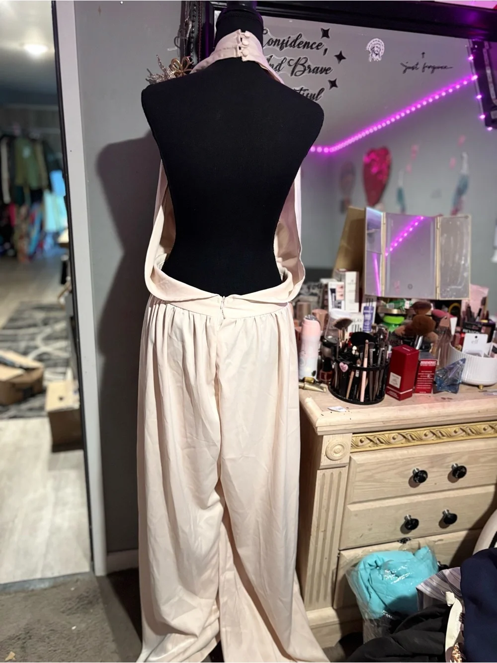 NWOT Nasty Gal Cream Halter Wide Leg Maxi Jumpsuit tall girl approved - Picture 4 of 5